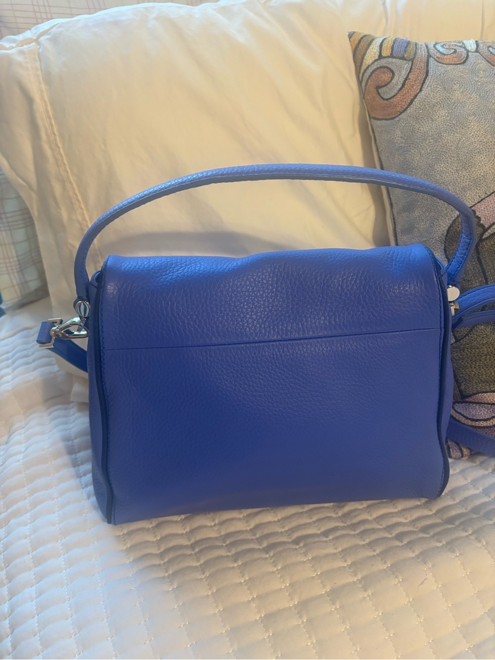 EUC Kate Spade Cornflower Blue Pebbled Leather Crossbody Purse - Picture 2 of 7